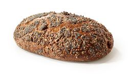 KI generiert: Das Bild zeigt ein rundes, rustikales Vollkornbrot mit einer knusprigen Kruste. Der Hauptinhalt ist das Brot, das auf einem hellen Hintergrund präsentiert wird.