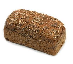 KI generiert: Das Bild zeigt ein rundes Brot, das mit Sesamkörnern bestreut ist und zur Hälfte abgeschnitten wurde. Es liegt auf einem neutralen Hintergrund.