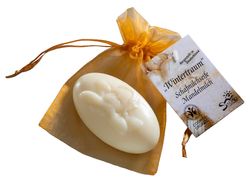 KI generiert: Das Bild zeigt eine Flasche Nagellackentferner der Marke SANTE, wobei betont wird, dass das Produkt extra sanft, vegan und frei von Aceton ist. Es enthält Bio-Orangenöl und ist mit dem Slogan "So mild, so clean!" versehen.