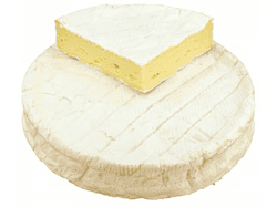 KI generiert: Das Bild zeigt ein Stück weißen Käse, das auf einer schwarzen Schieferplatte in vier Portionen geschnitten ist, daneben ist eine verpackte, identische Käserolle abgebildet.