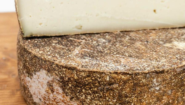 Produktfoto zu Kleine Ziege Edel, 45% von Backensholzer Rohmilchkäse