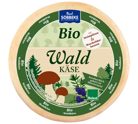 KI generiert: Bio-Waldkäse von Paul Söbbeke mit Steinpilzen und Wacholderbeeren, Bioland-zertifiziert.